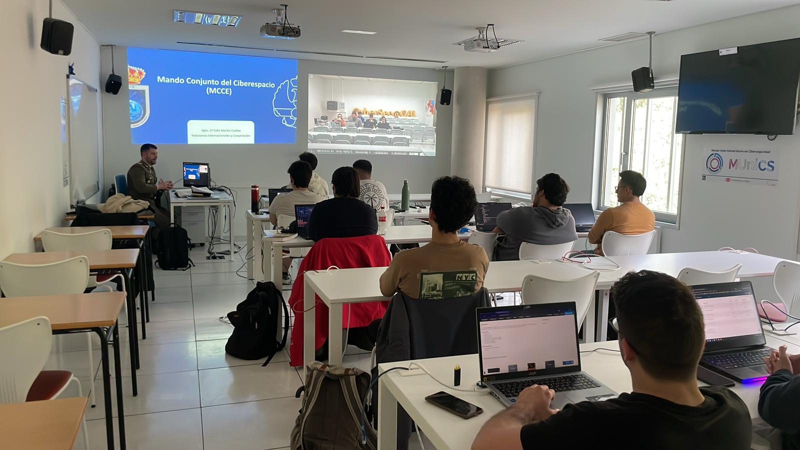 Lecture at the UDC