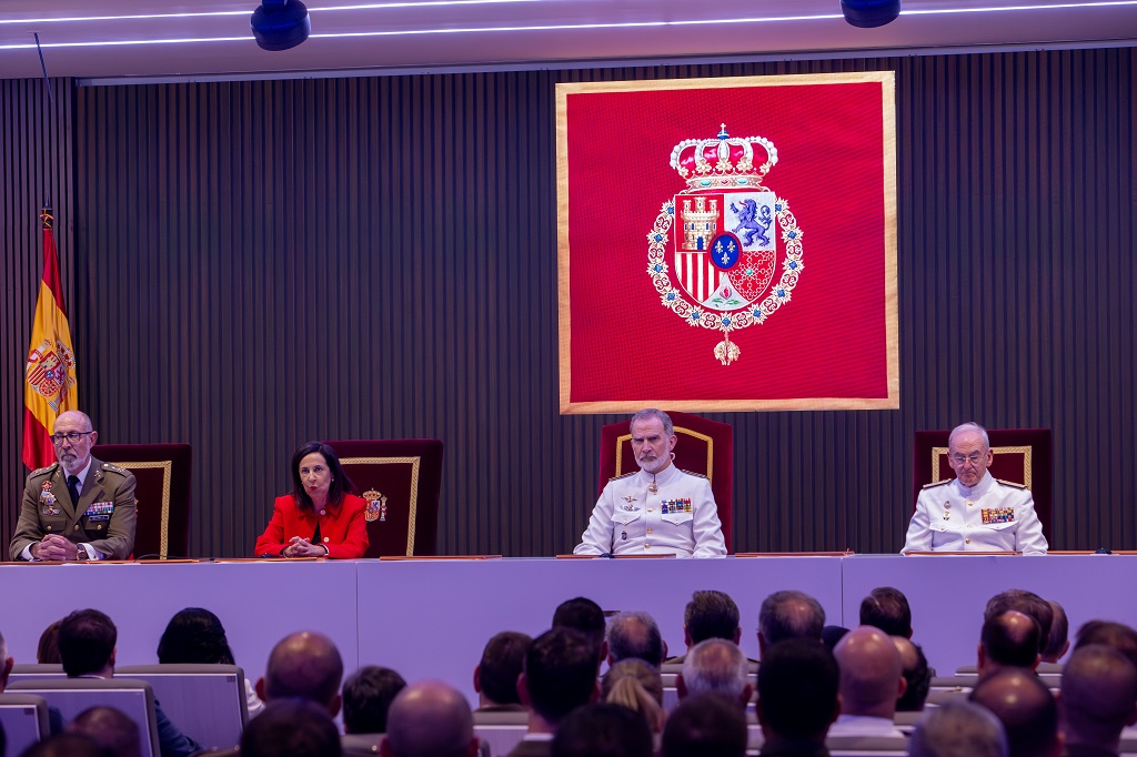 SM El Rey,  Ministra de Defensa,  JEMAD y  Director del CESEDEN