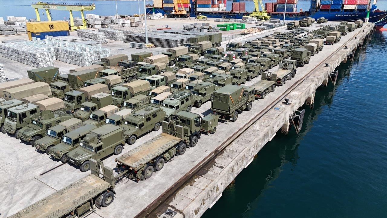 Vehicles in the port of Lugo