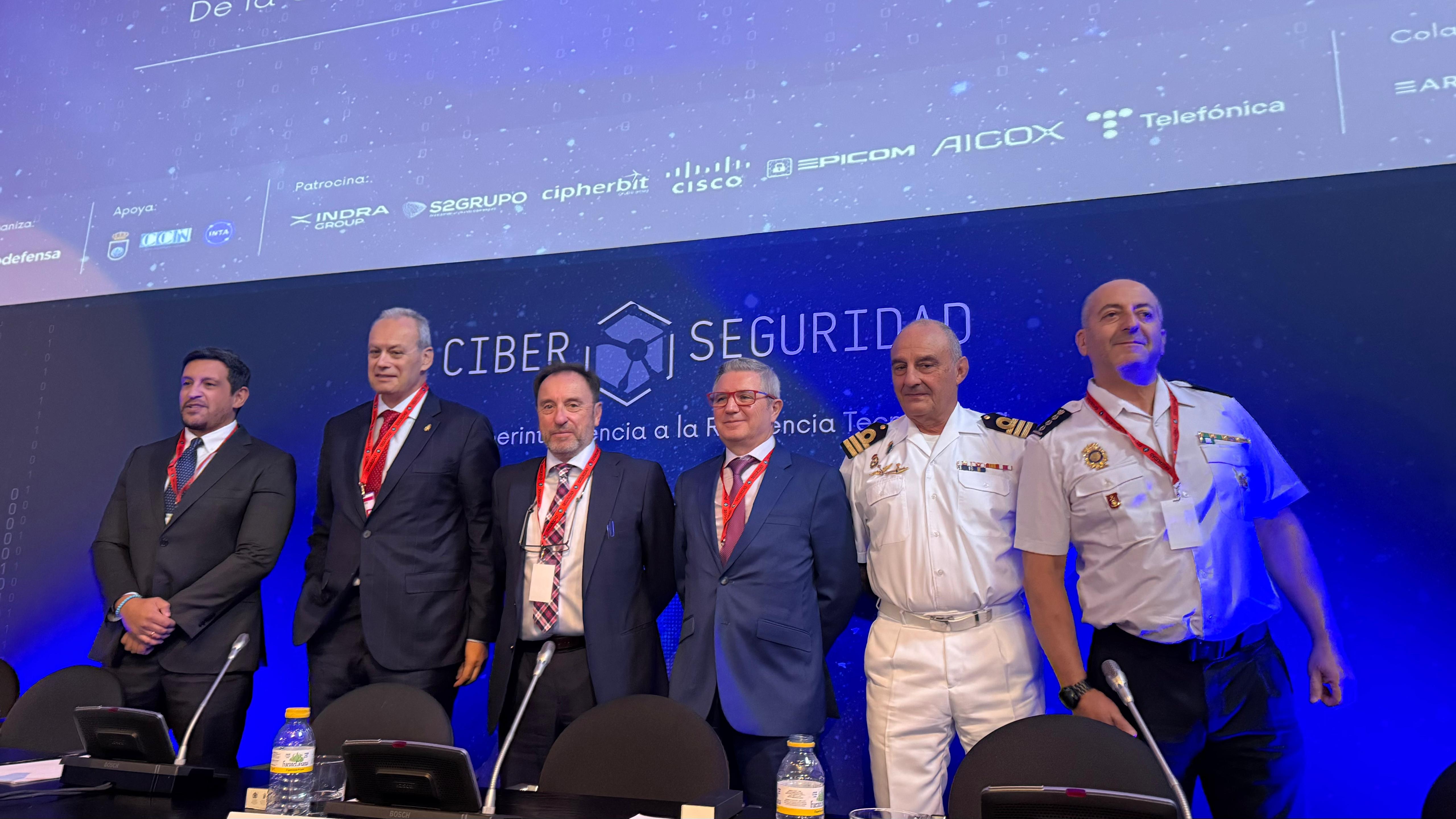 Ponentes de la mesa redonda