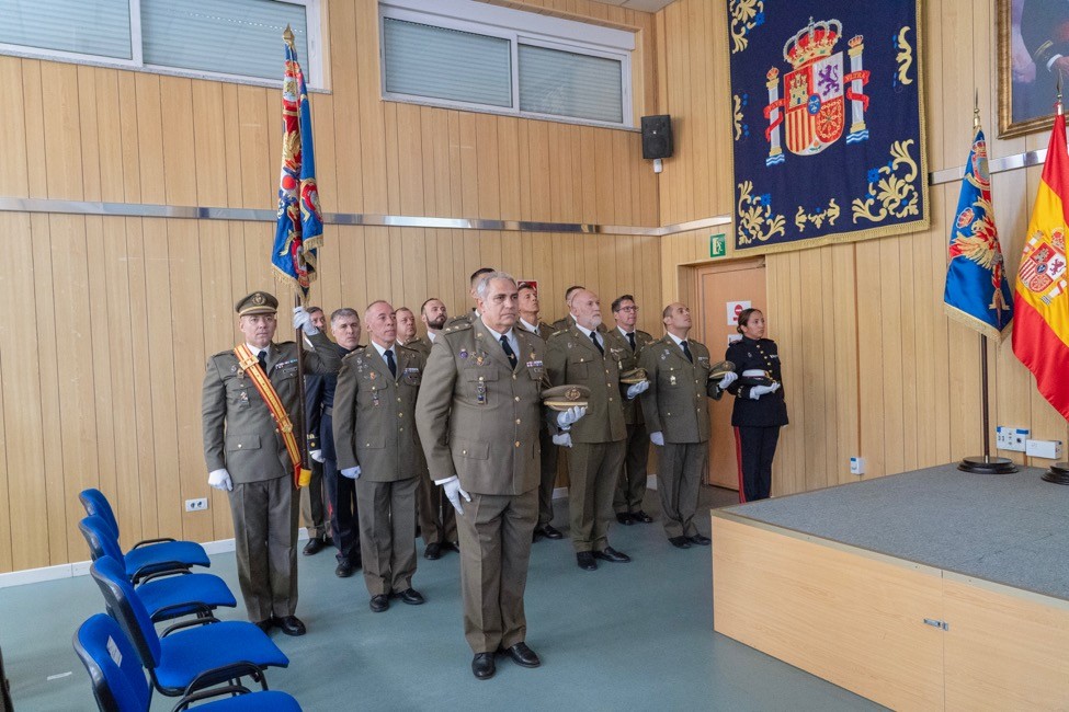 Training of the UVE at the start of the ceremony in the Capitán Cabeza de Vaca Hall
