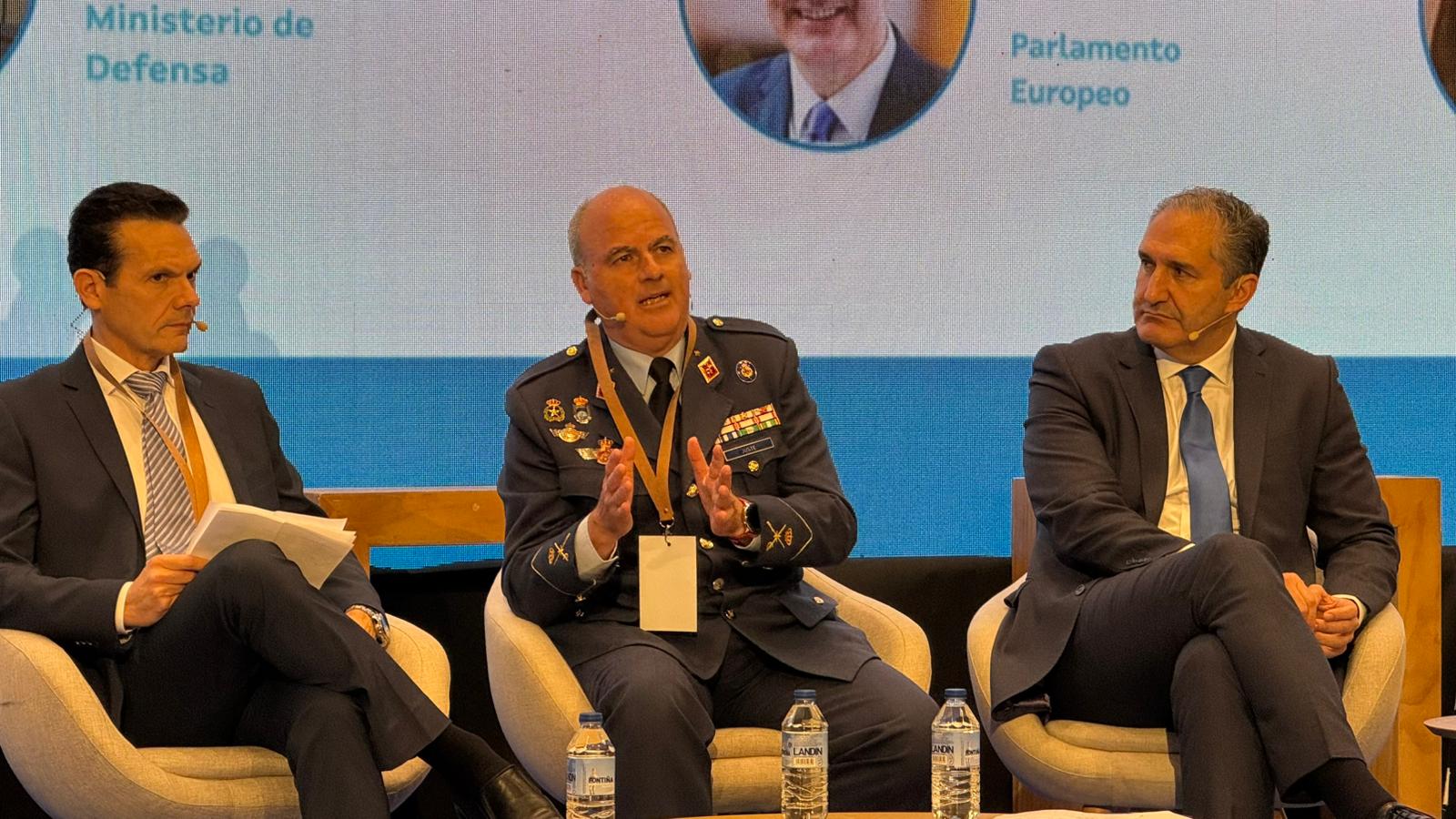 The deputy Commander of the MCCE, General Juste, during his speech