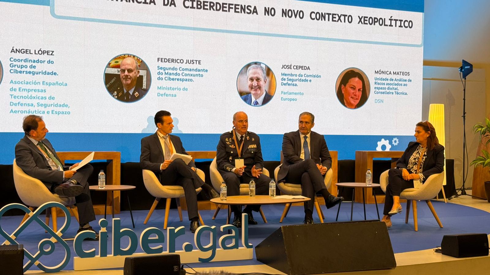 Round table discussion in which the MCCE participated