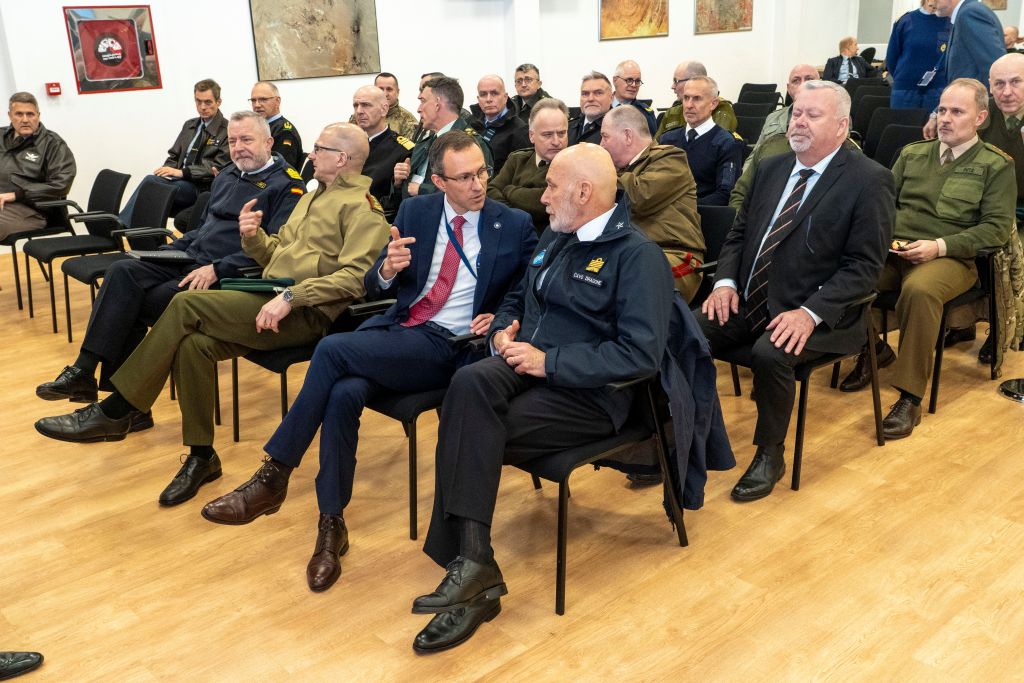 Chair of the NATO Military Committee with the Director of SatCen