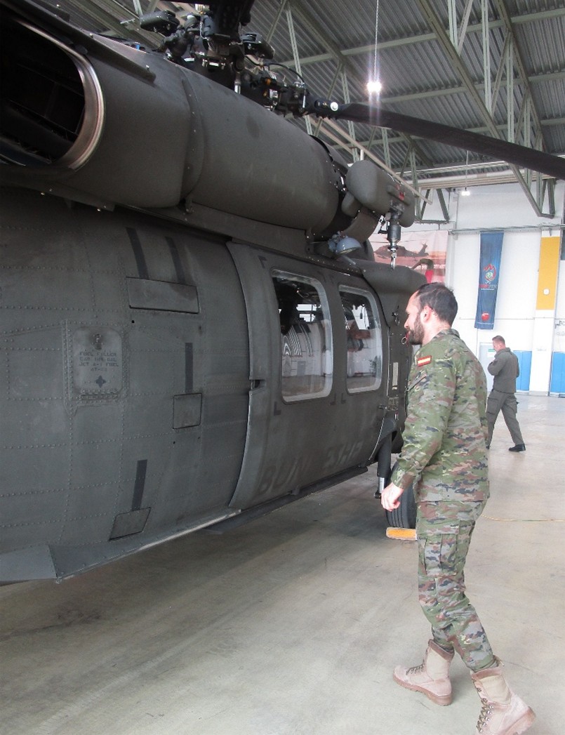 Visita a los hangares