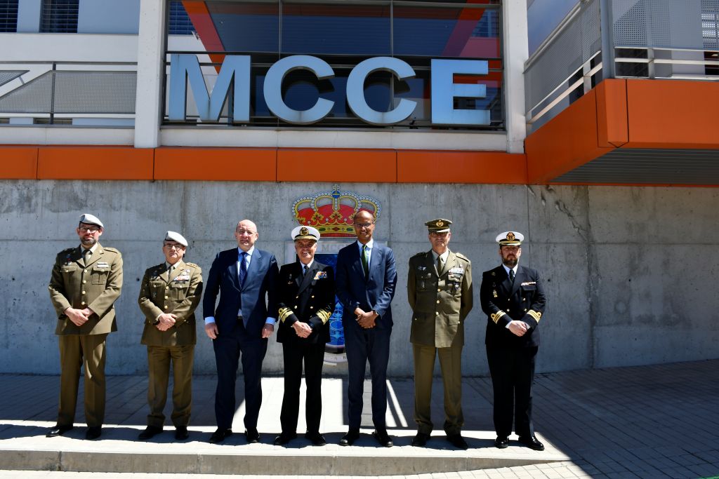 The Assistant Secretary General with the Commander of the Command and other members of the Joint Cyber Space Command