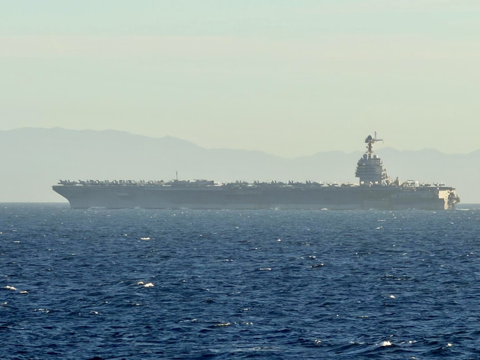 The frigate ‘Victoria’ has escorted the aircraft carrier USS ‘Gerald R. Ford’ during its passage through the Strait of Gibraltar