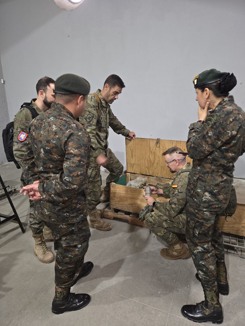 Reconocimiento de almacenes de una brigada