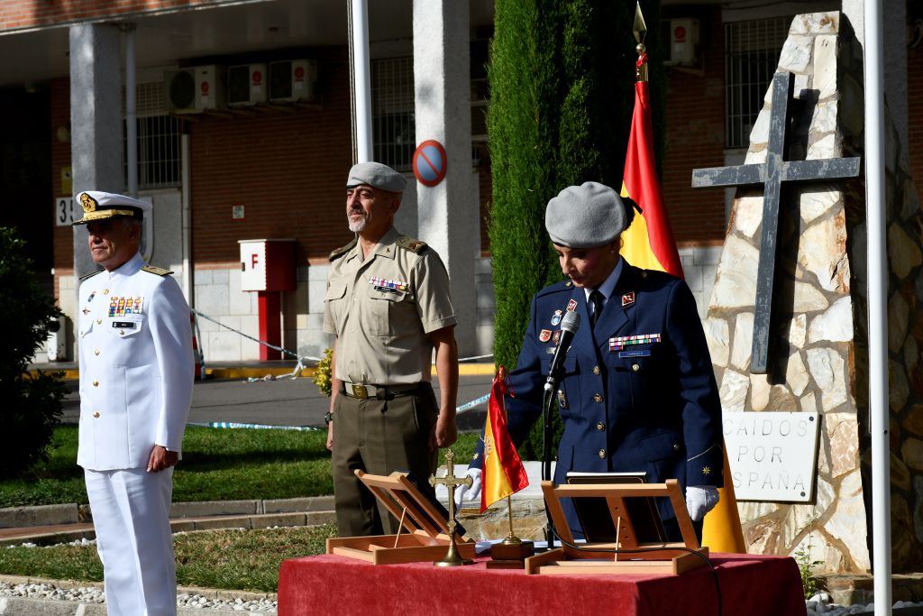 La teniente coronel Carrasco jura su cargo