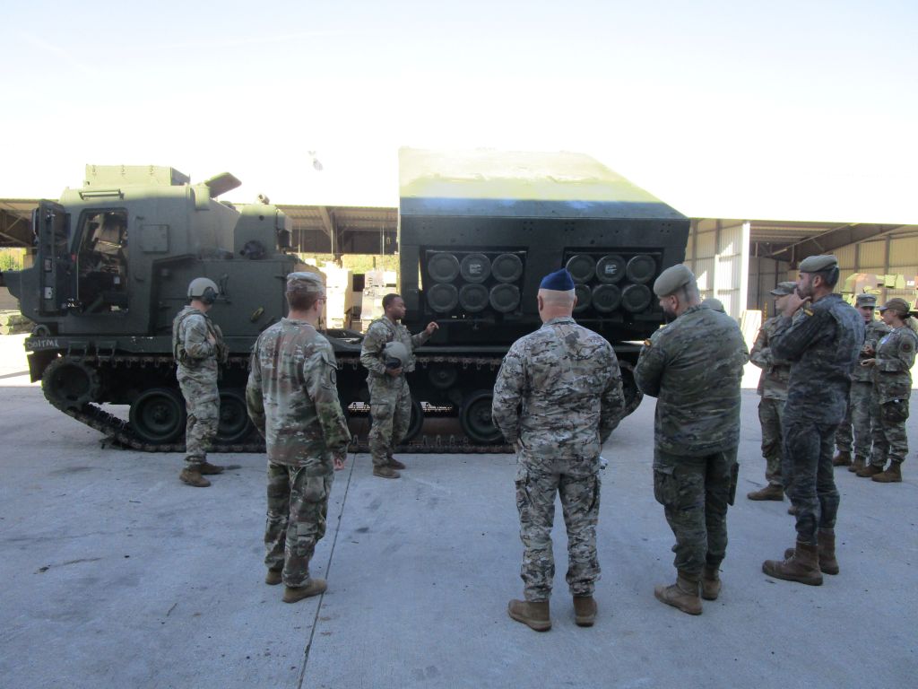 Demostración MLRS M270A2